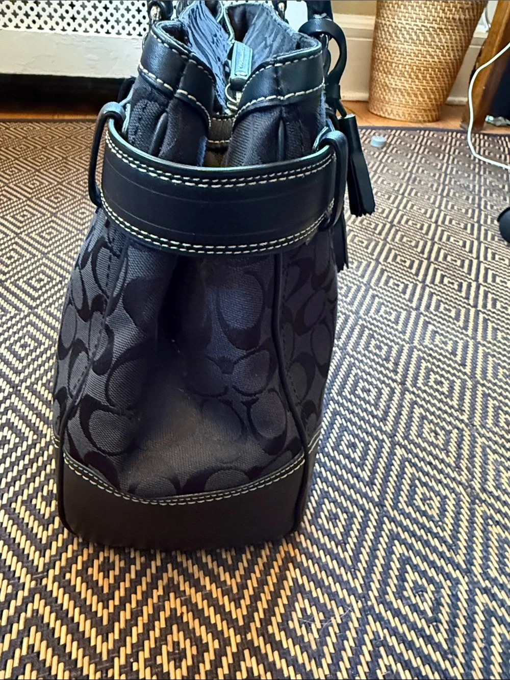 Vintage Y2K Coach signature Hampton carry all tote 10246 black with nickel